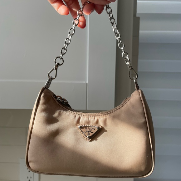 PRADA Nylon Mini Re-Edition 2000 - Picture 3 of 7